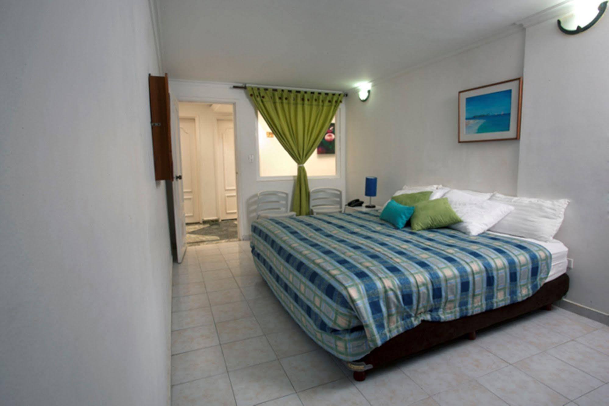On Vacation Coral Flower ซานอันเดรส ภายนอก รูปภาพ