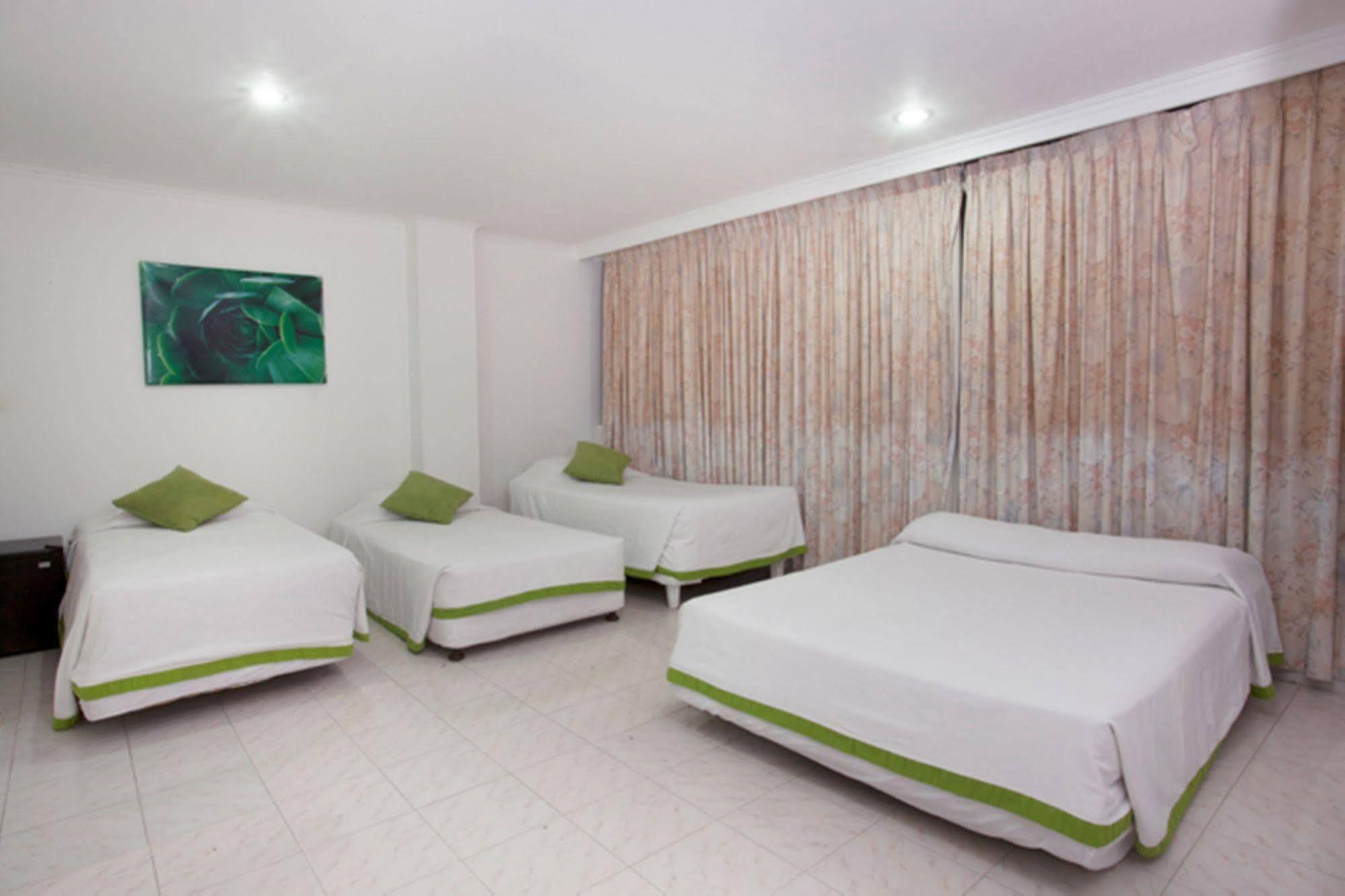 On Vacation Coral Flower ซานอันเดรส ภายนอก รูปภาพ